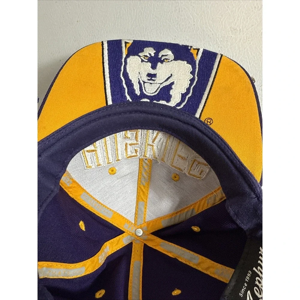 Youth Washington Huskies Hat Zephyr  Retro  90's Style  Snapback Cap See Photos‎